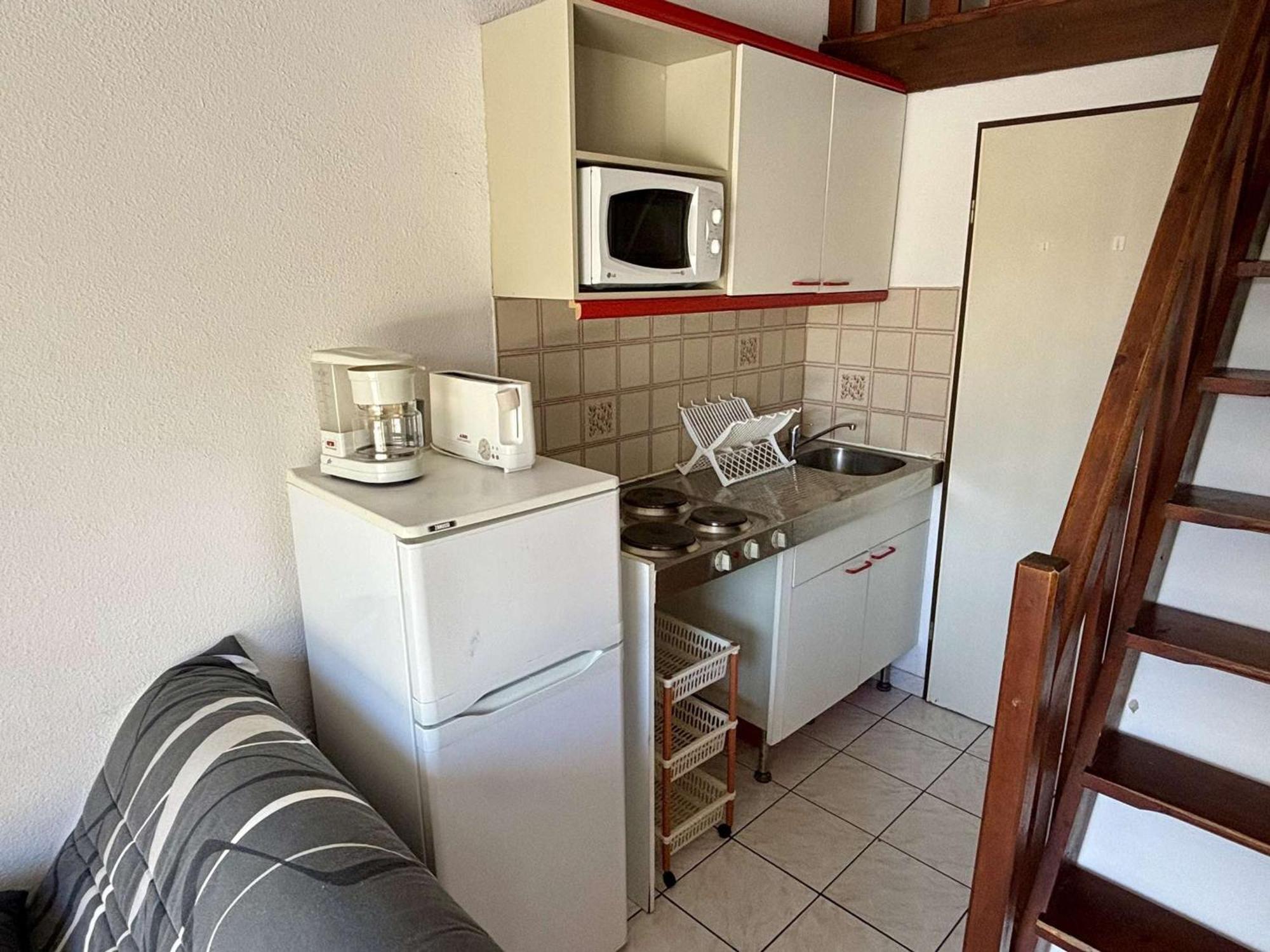 Maison 2 Pieces Avec Mezzanine, Piscine Et Parking Prives, 6 Couchages A 700M De La Plage - Argeles-Sur-Mer - Fr-1-225-74 Luaran gambar